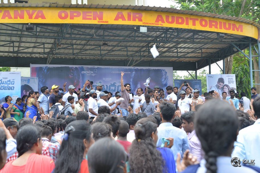 Yuddham-Sharanam-Team-at-Vizag-CEC-College